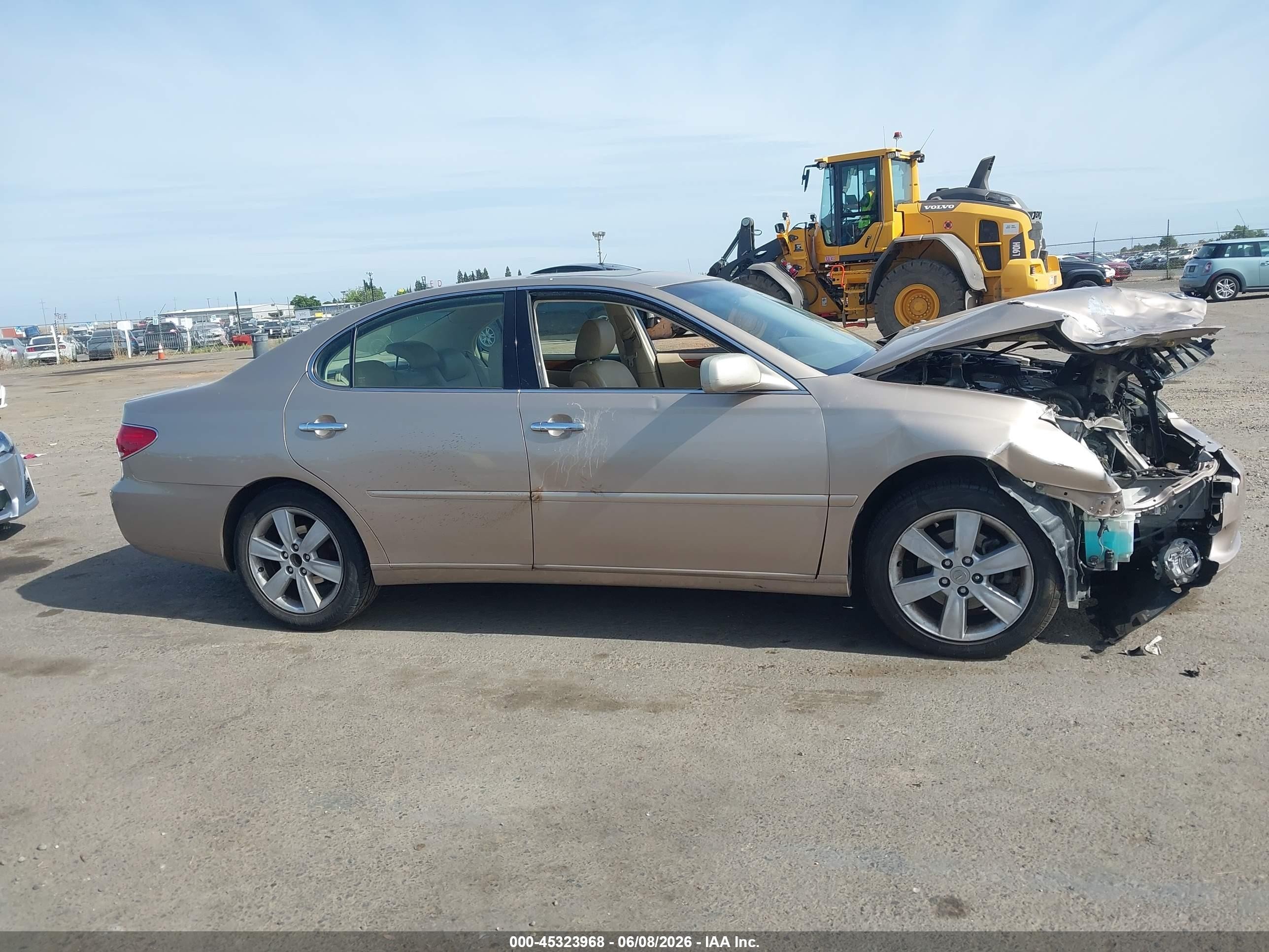2005 Lexus Es 330   Brown vin: JTHBA30G955142683