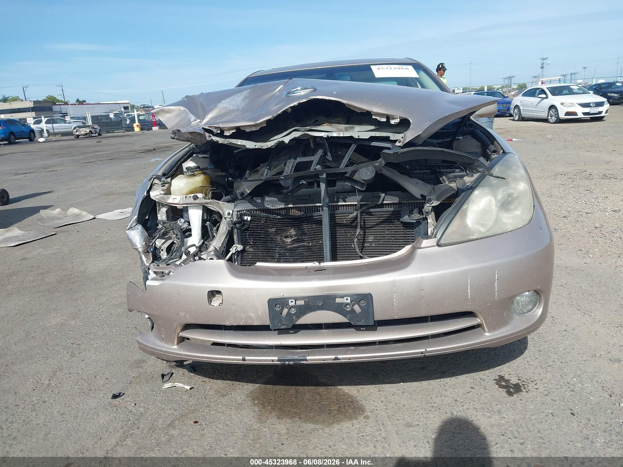 2005 Lexus Es 330   Brown vin: JTHBA30G955142683