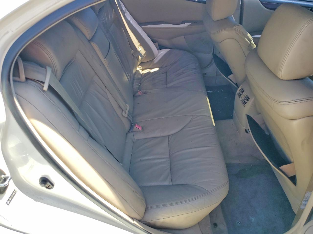 2004 Lexus Es 330 White vin: JTHBA30GX40014562