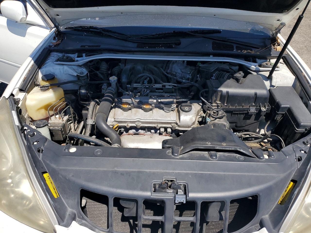 2004 Lexus Es 330 White vin: JTHBA30GX40014562