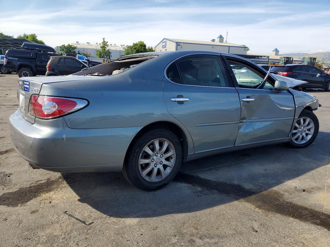 2004 Lexus Es 330 Green vin: JTHBA30GX40018577