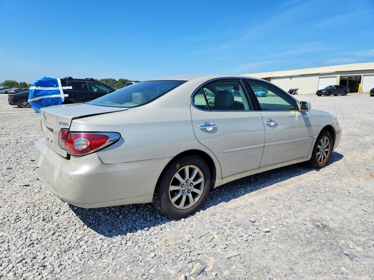 2004 Lexus Es 330 Beige vin: JTHBA30GX45016993