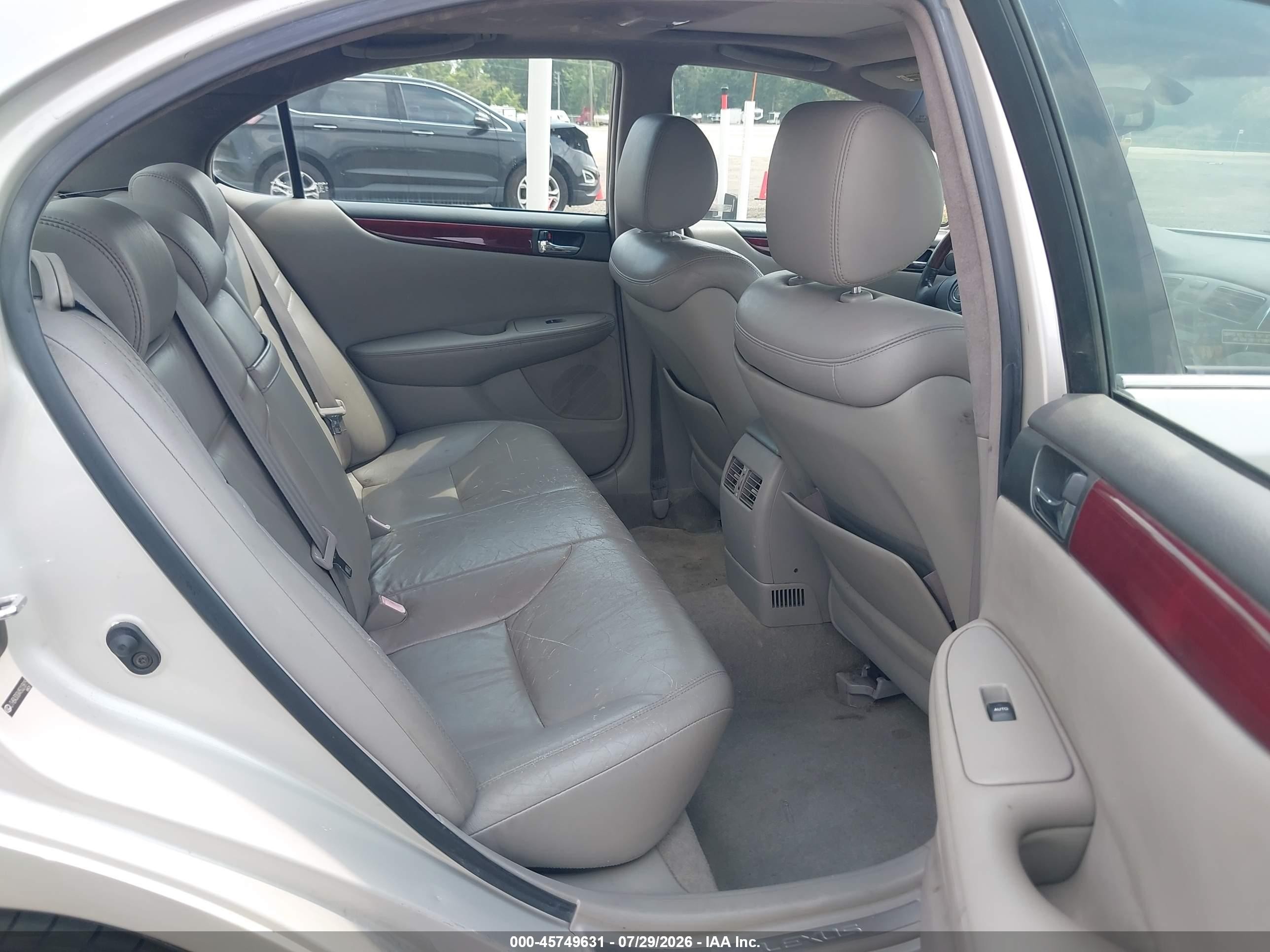 2004 Lexus Es 330   Silver vin: JTHBA30GX45023815