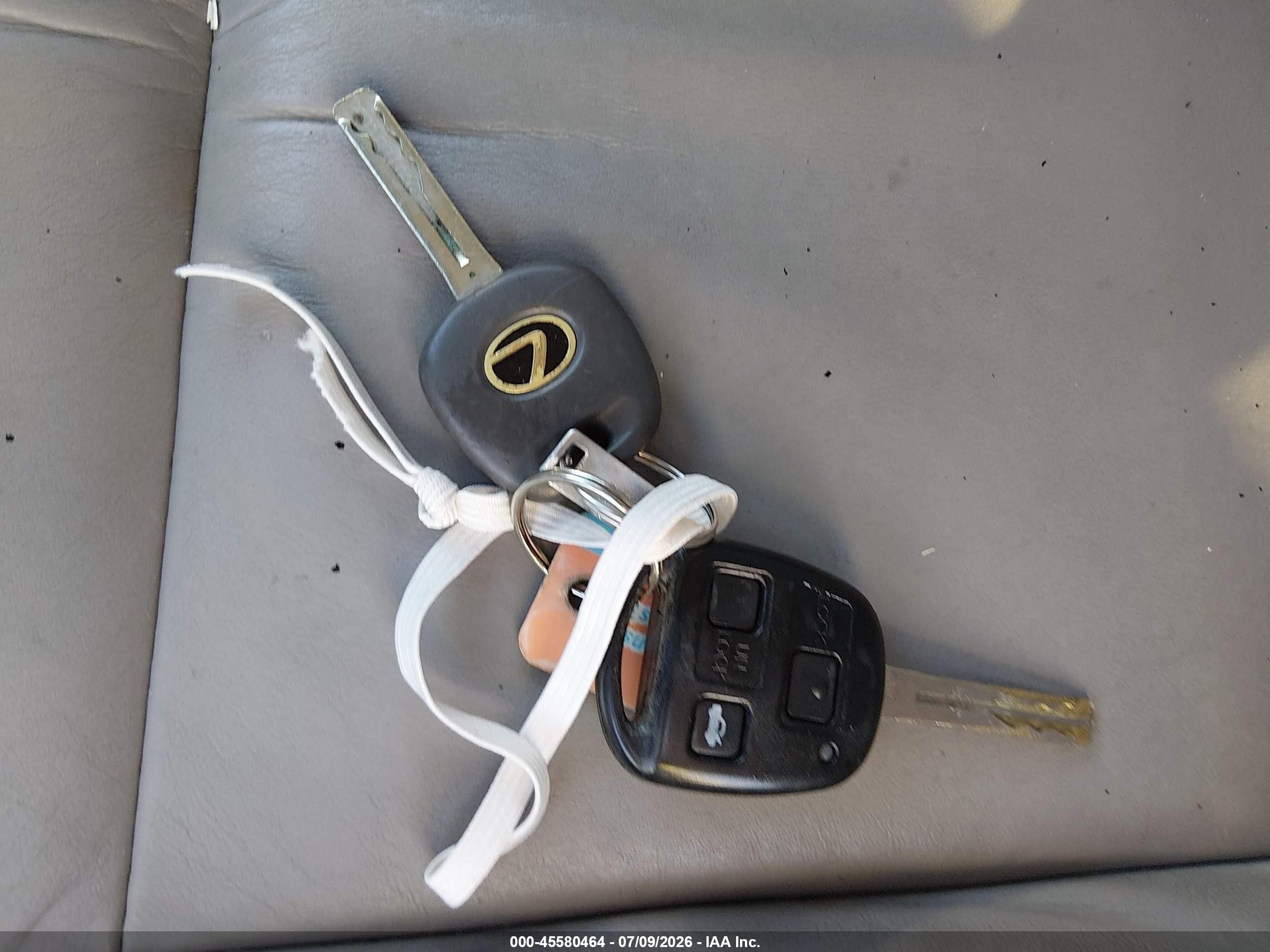 2004 Lexus Es 330   Tan vin: JTHBA30GX45025077