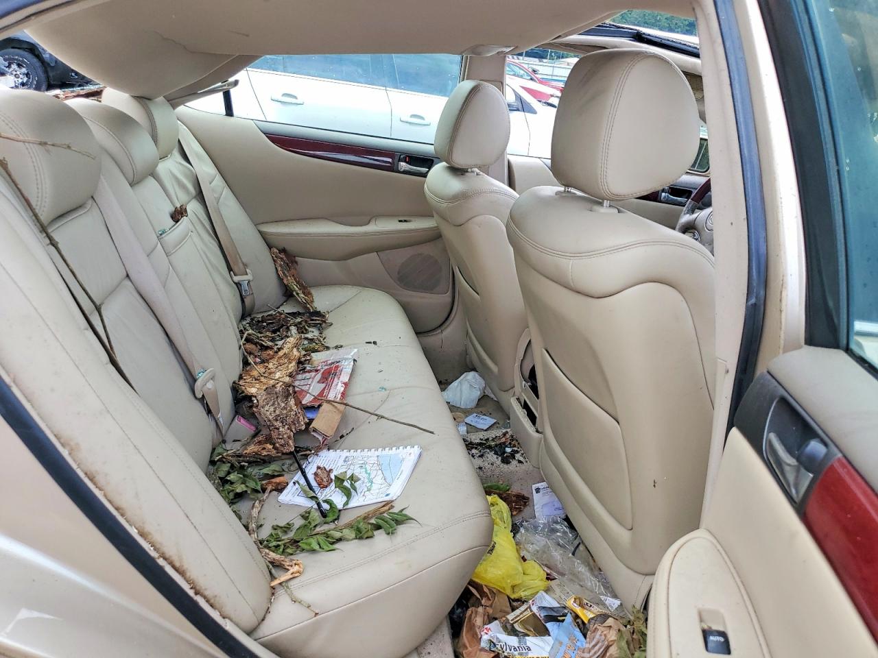 2004 Lexus Es 330 Gold vin: JTHBA30GX45025578