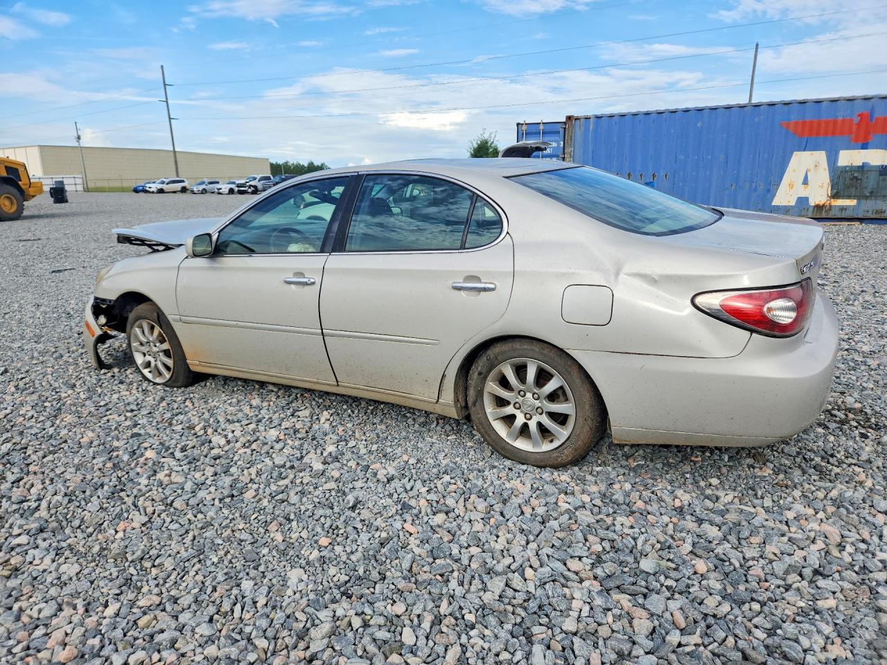 2004 Lexus Es 330 Gold vin: JTHBA30GX45043045