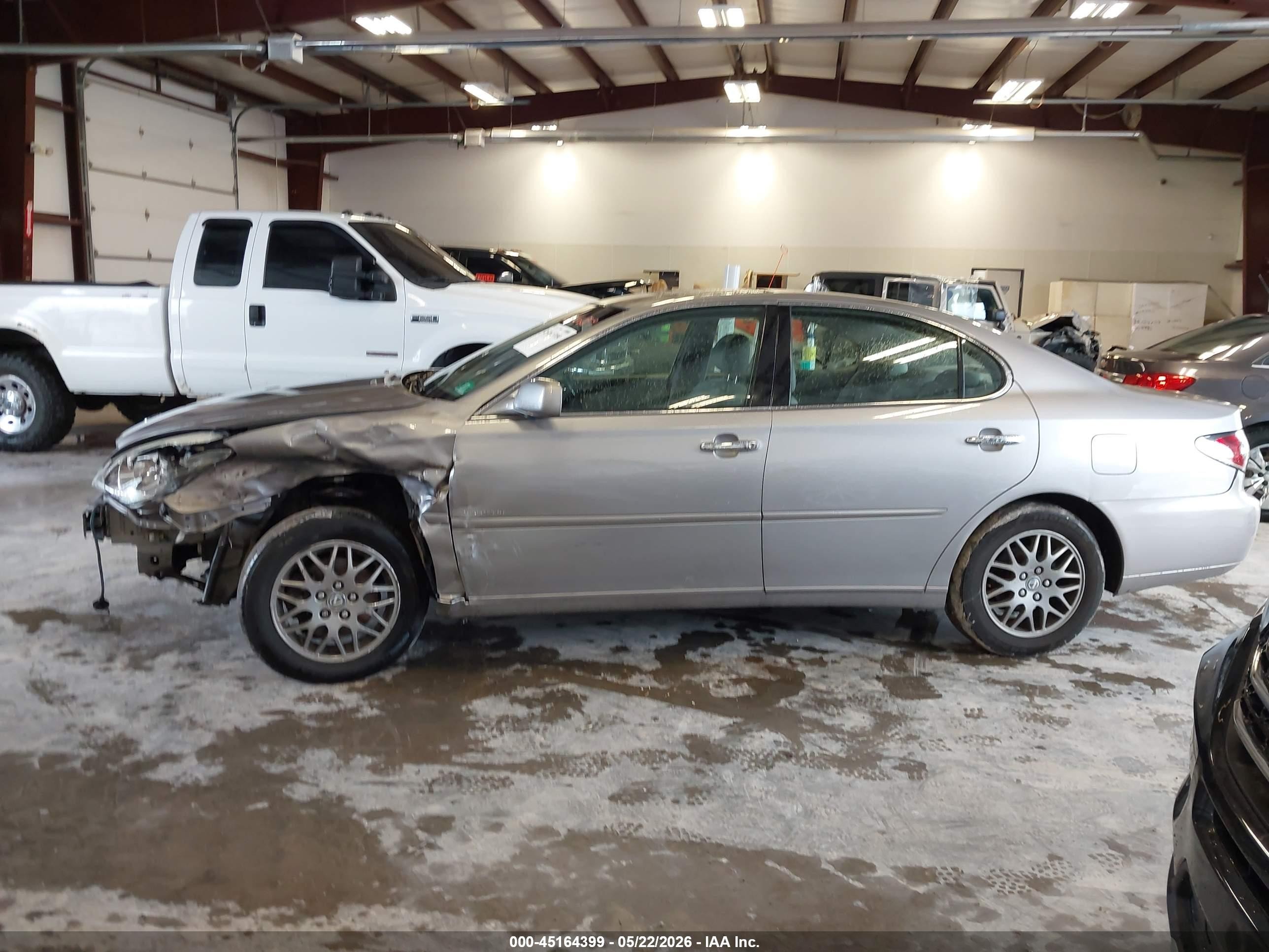 2004 Lexus Es 330 Серебряный vin: JTHBA30GX45047175