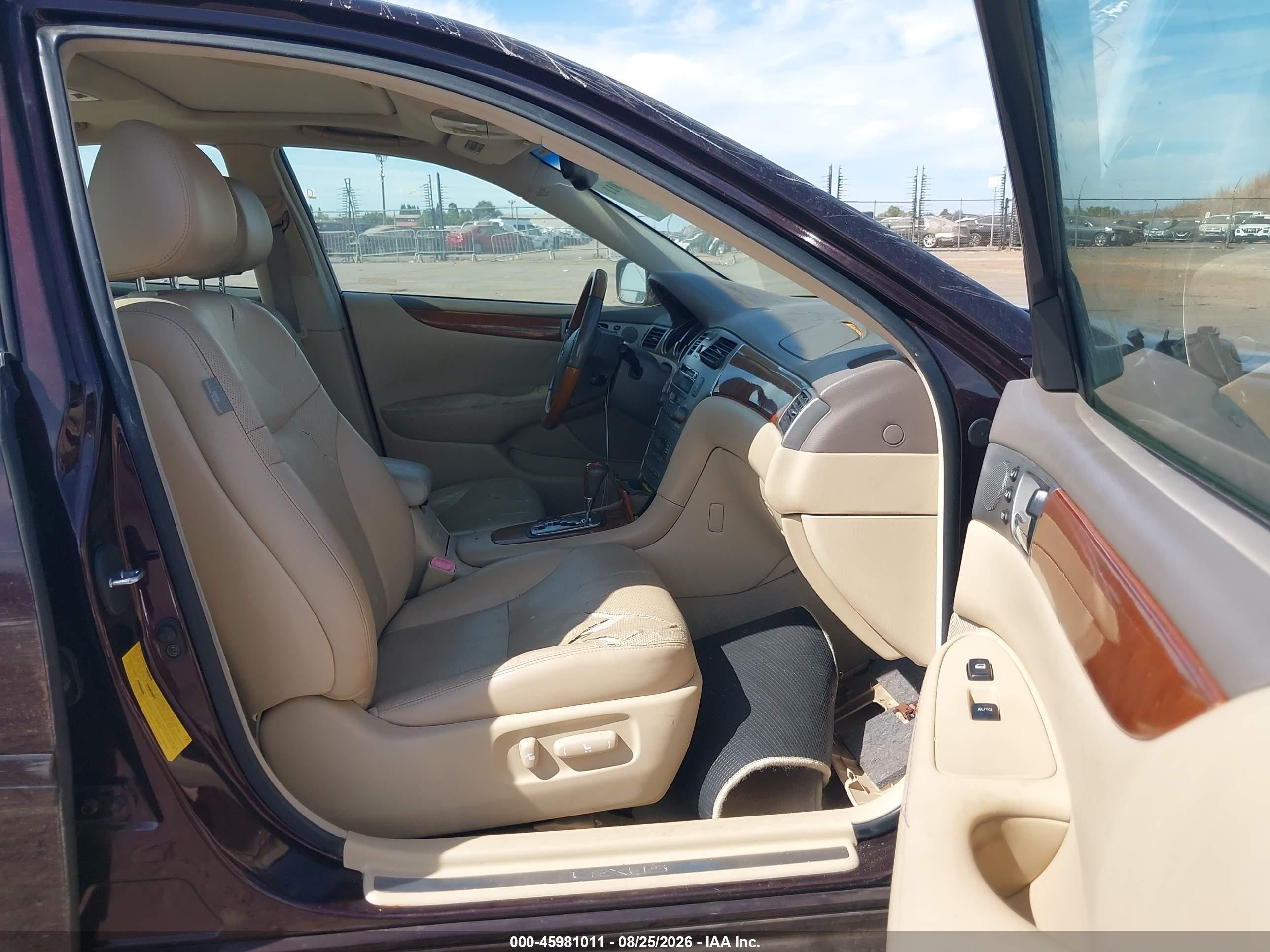 2005 Lexus Es 330 Бордовый vin: JTHBA30GX55060834