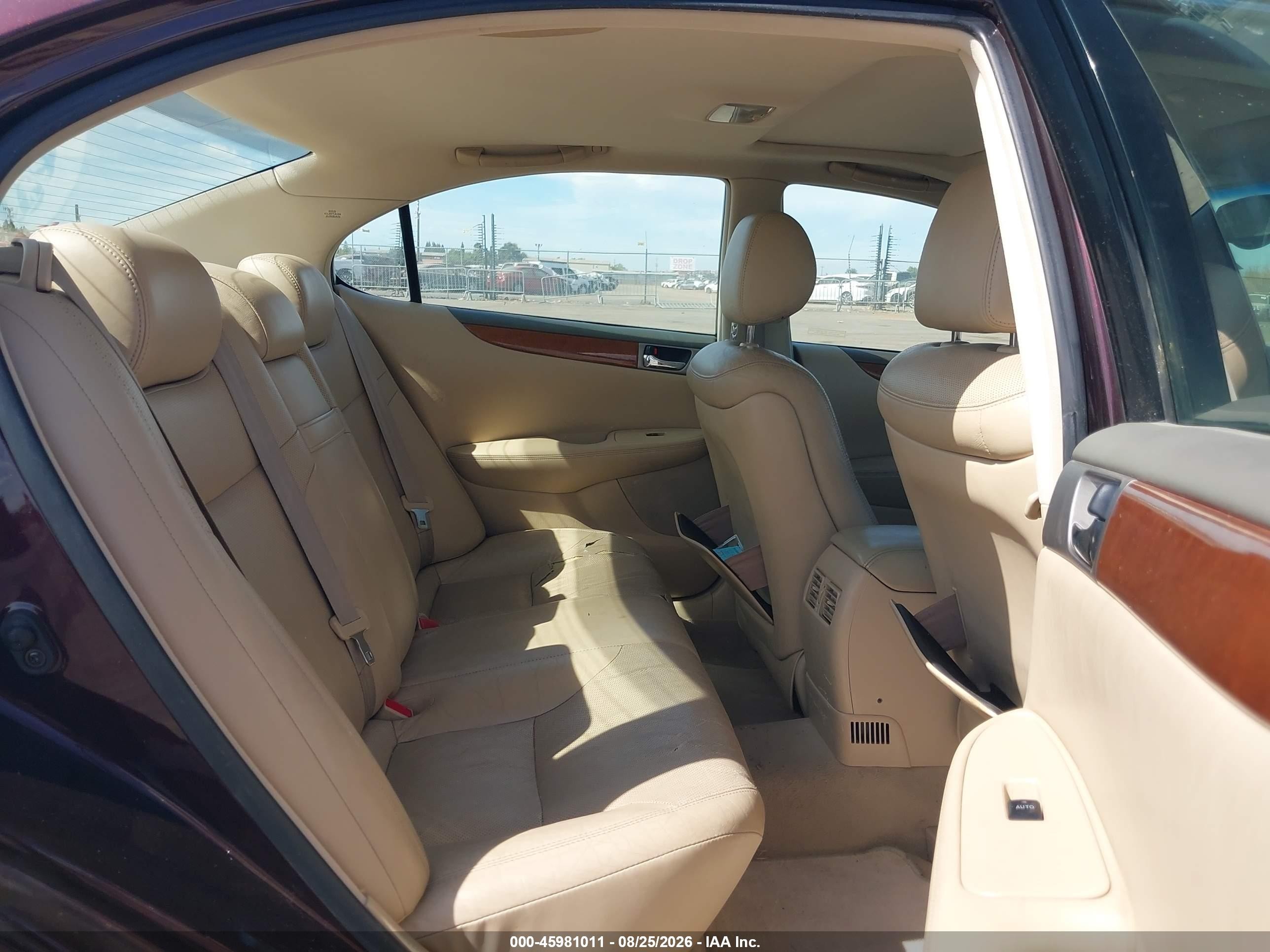 2005 Lexus Es 330 Бордовый vin: JTHBA30GX55060834