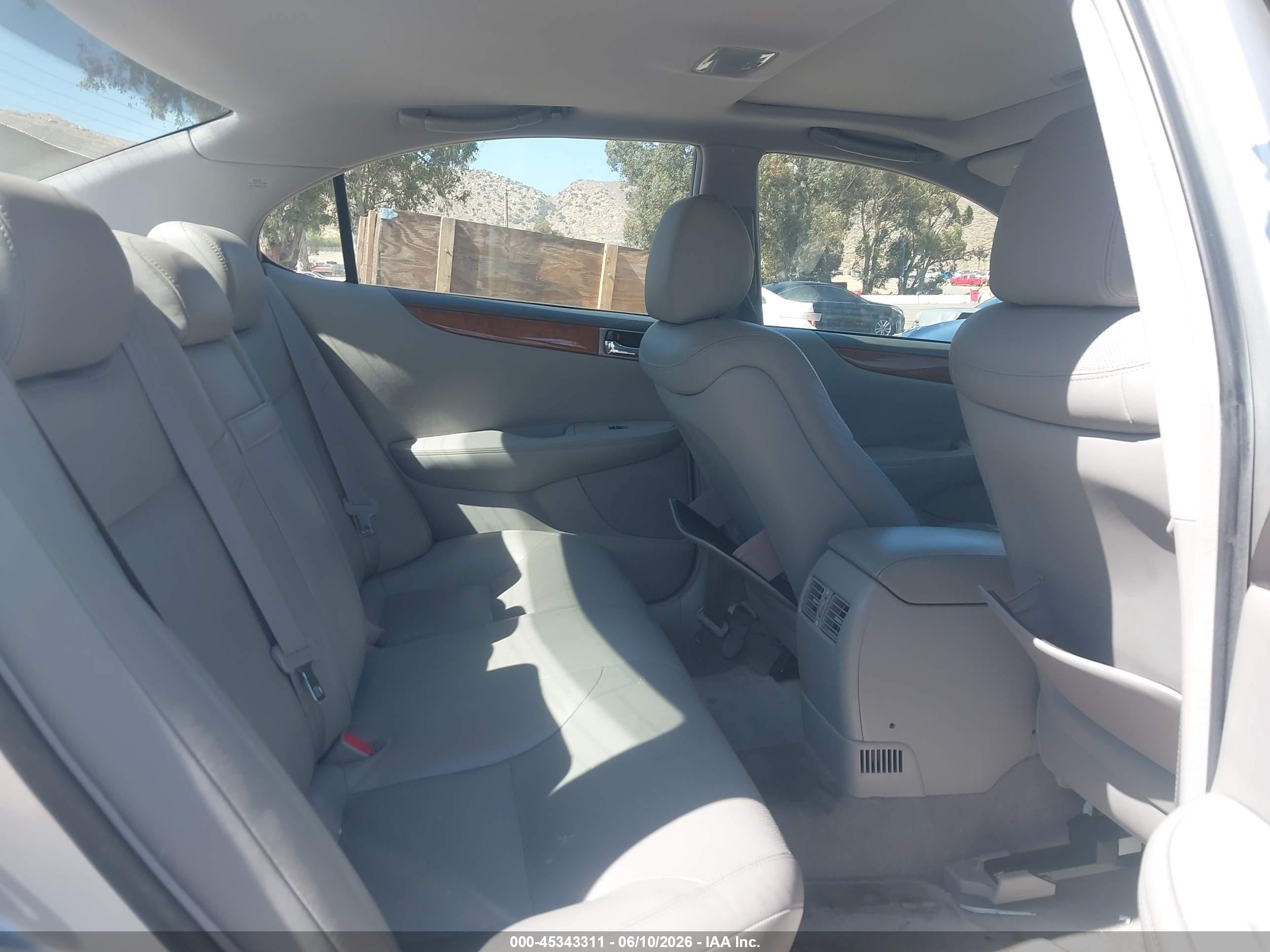2005 Lexus Es 330   Silver vin: JTHBA30GX55066312