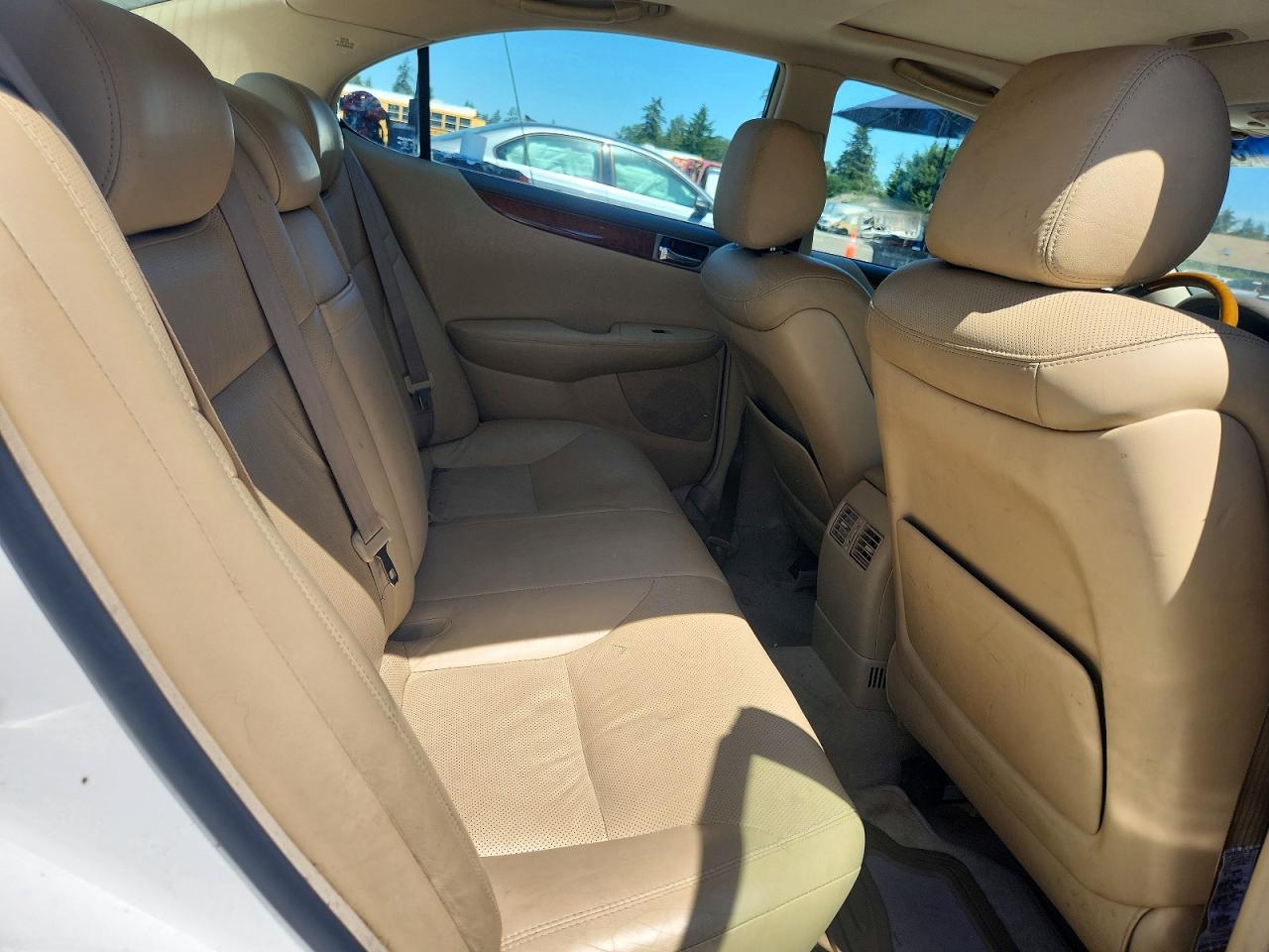 2005 Lexus Es 330 White vin: JTHBA30GX55070747
