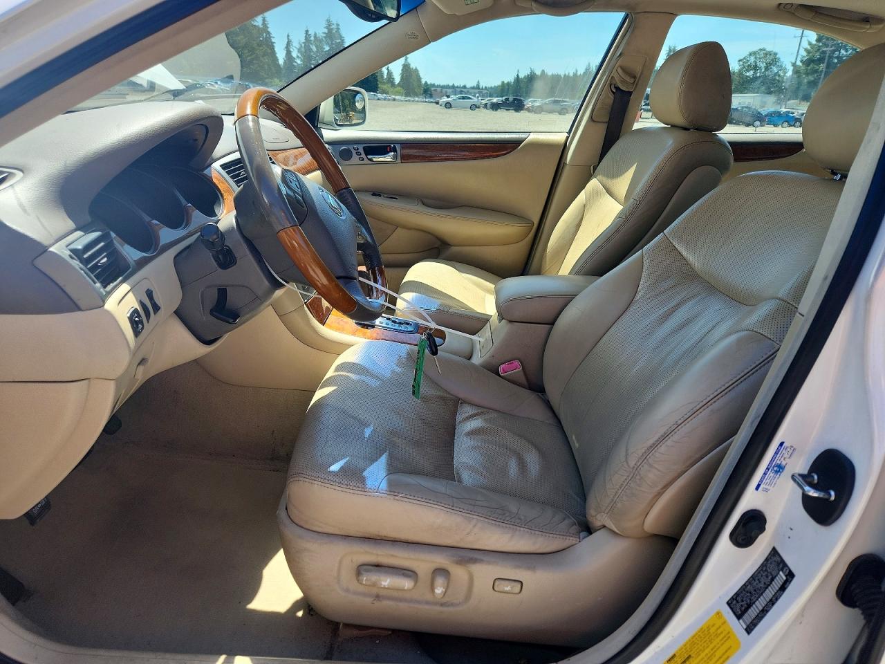 2005 Lexus Es 330 White vin: JTHBA30GX55070747