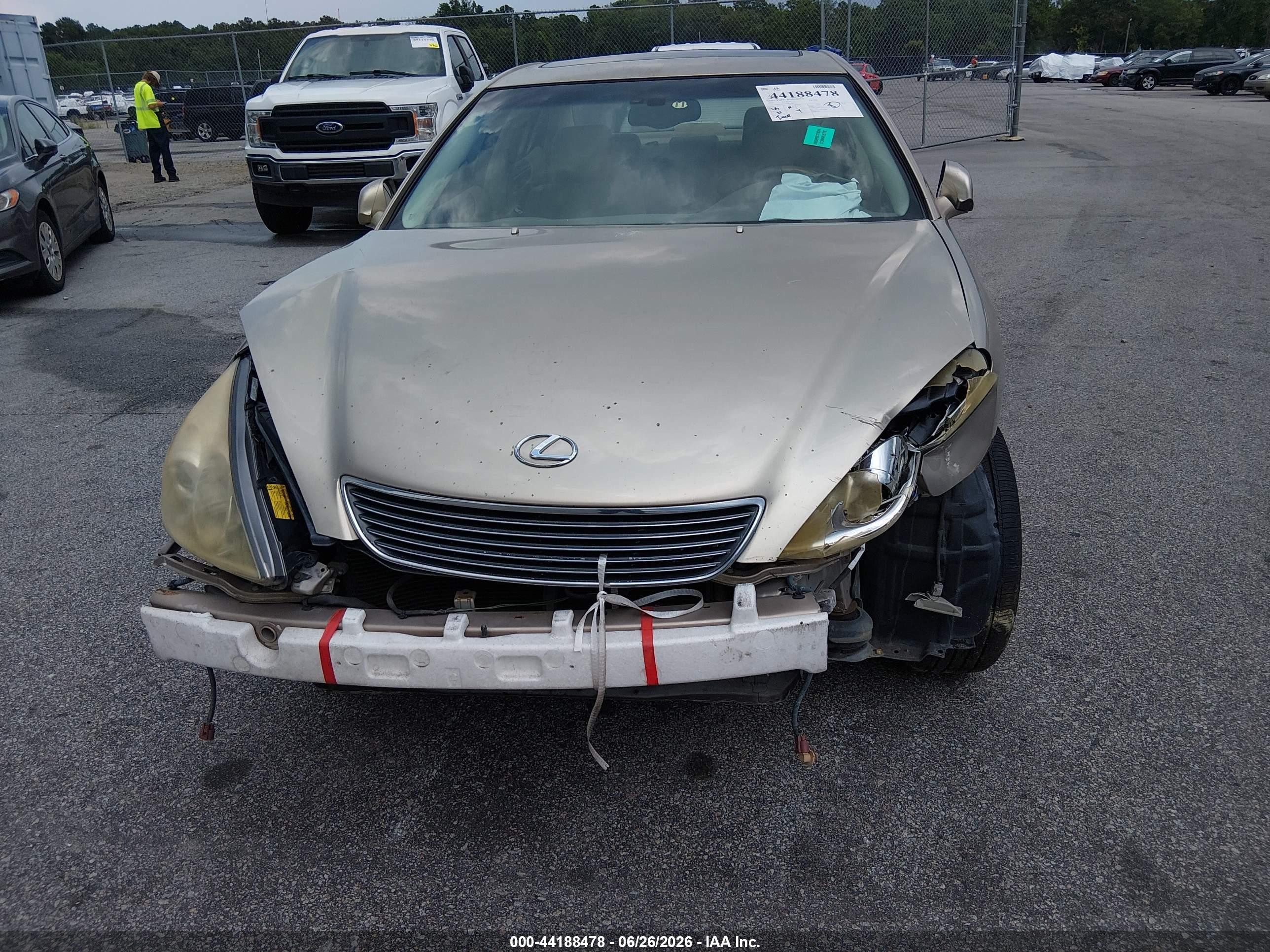 2005 Lexus Es 330   Gold vin: JTHBA30GX55081764