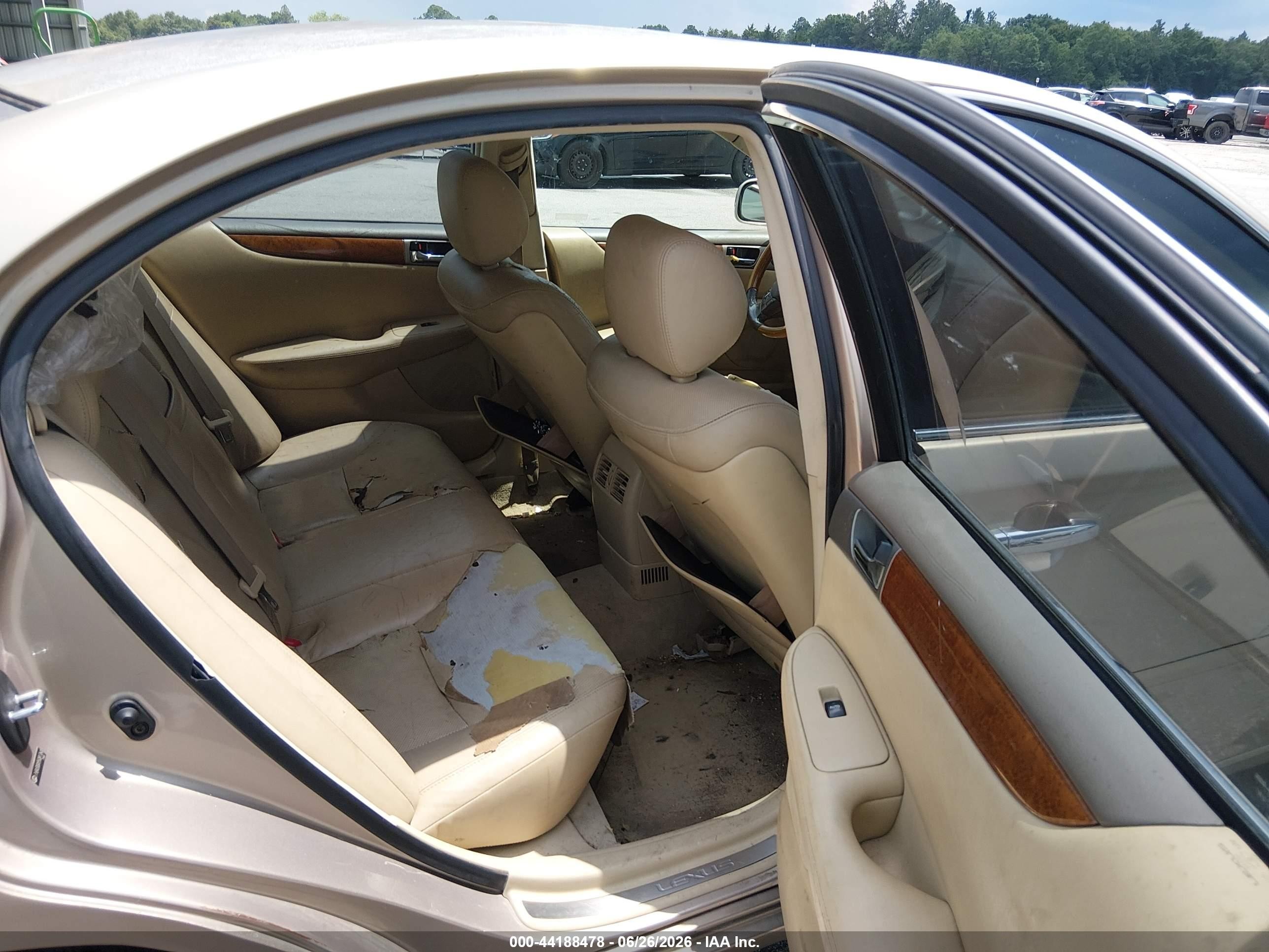 2005 Lexus Es 330   Gold vin: JTHBA30GX55081764