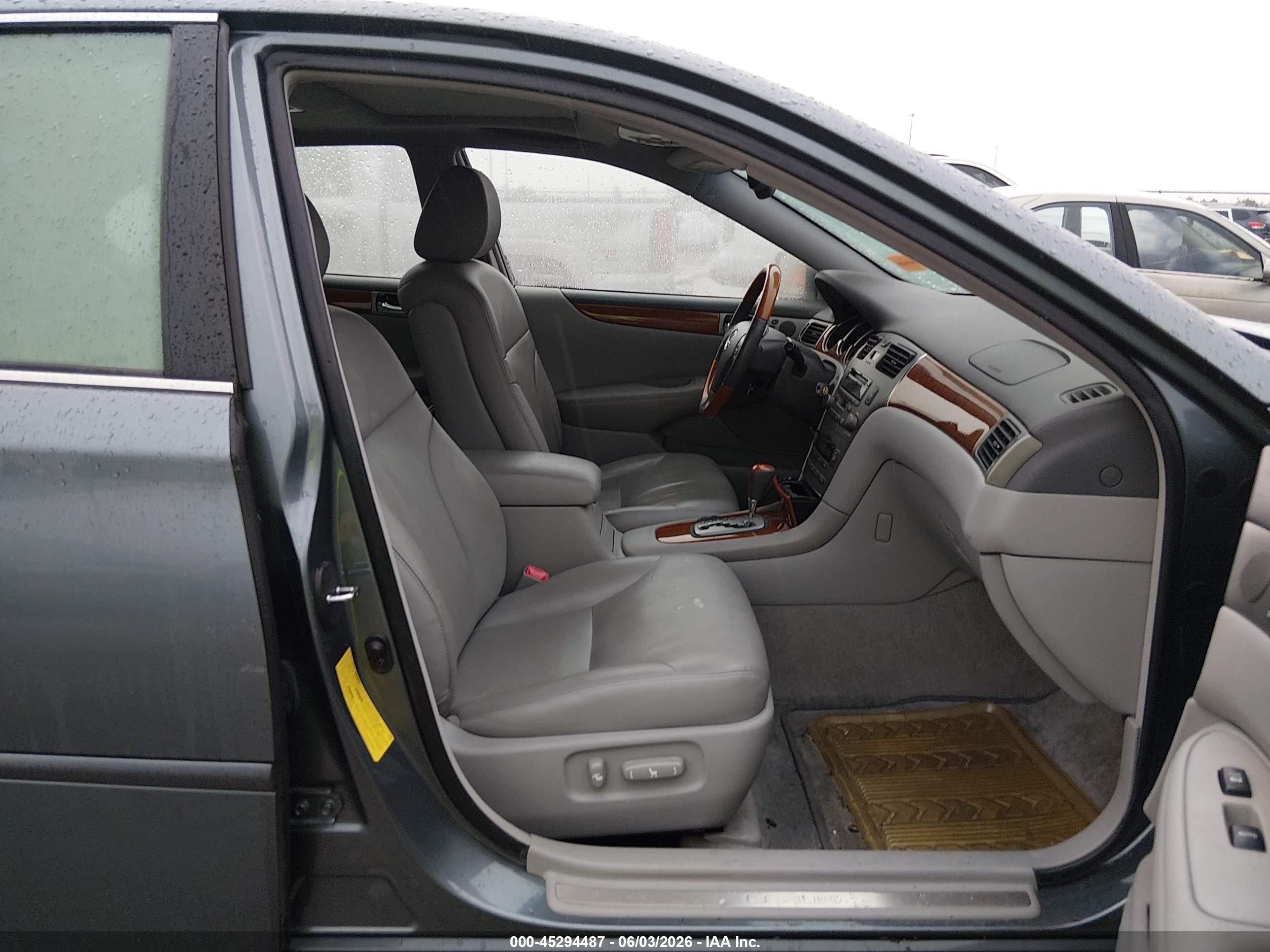 2005 Lexus Es 330 Light Blue vin: JTHBA30GX55083160