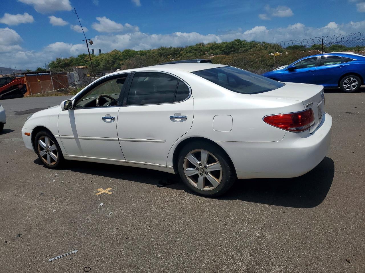 2005 Lexus Es 330 White vin: JTHBA30GX55087080