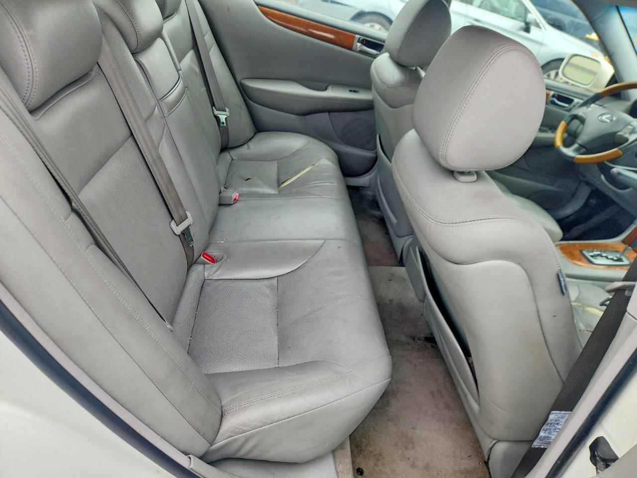 2005 Lexus Es 330 White vin: JTHBA30GX55120109