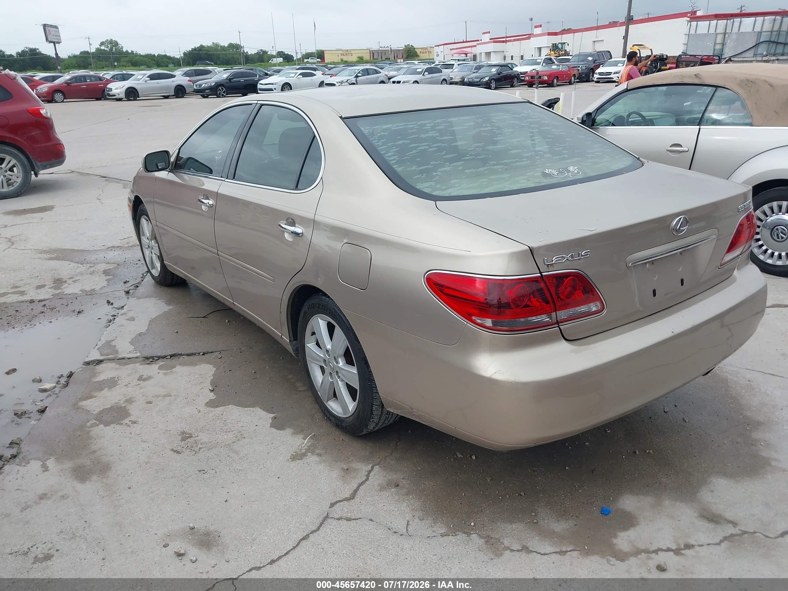 2005 Lexus Es 330   Beige vin: JTHBA30GX55121549