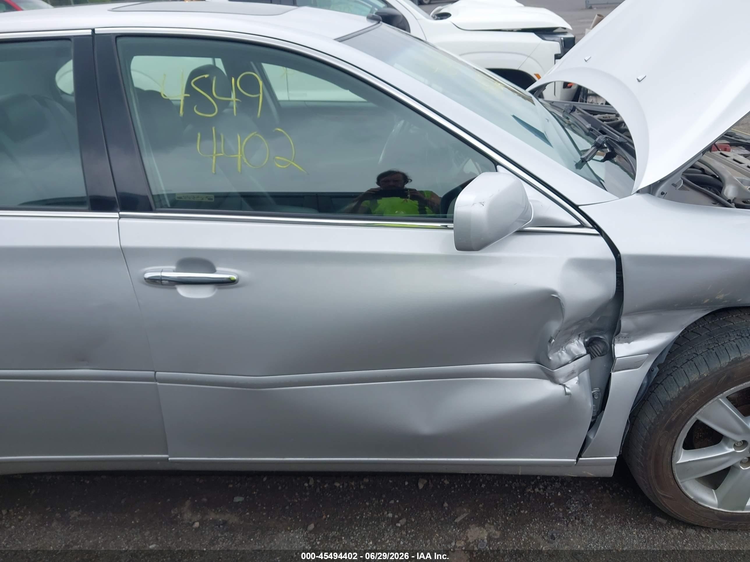 2005 Lexus Es 330   Silver vin: JTHBA30GX55142661