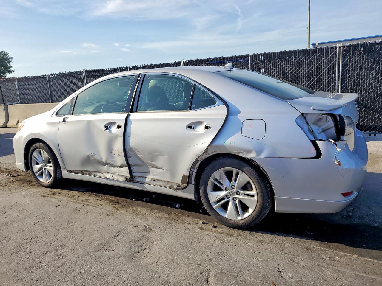 2012 Lexus Hs 250h Silver vin: JTHBB1BA0C2050077