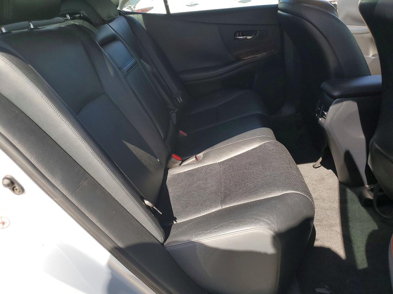 2010 Lexus Hs 250h Silver vin: JTHBB1BA2A2028563