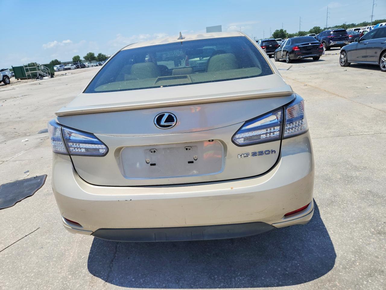 2011 Lexus Hs 250h Gold vin: JTHBB1BA2B2044506