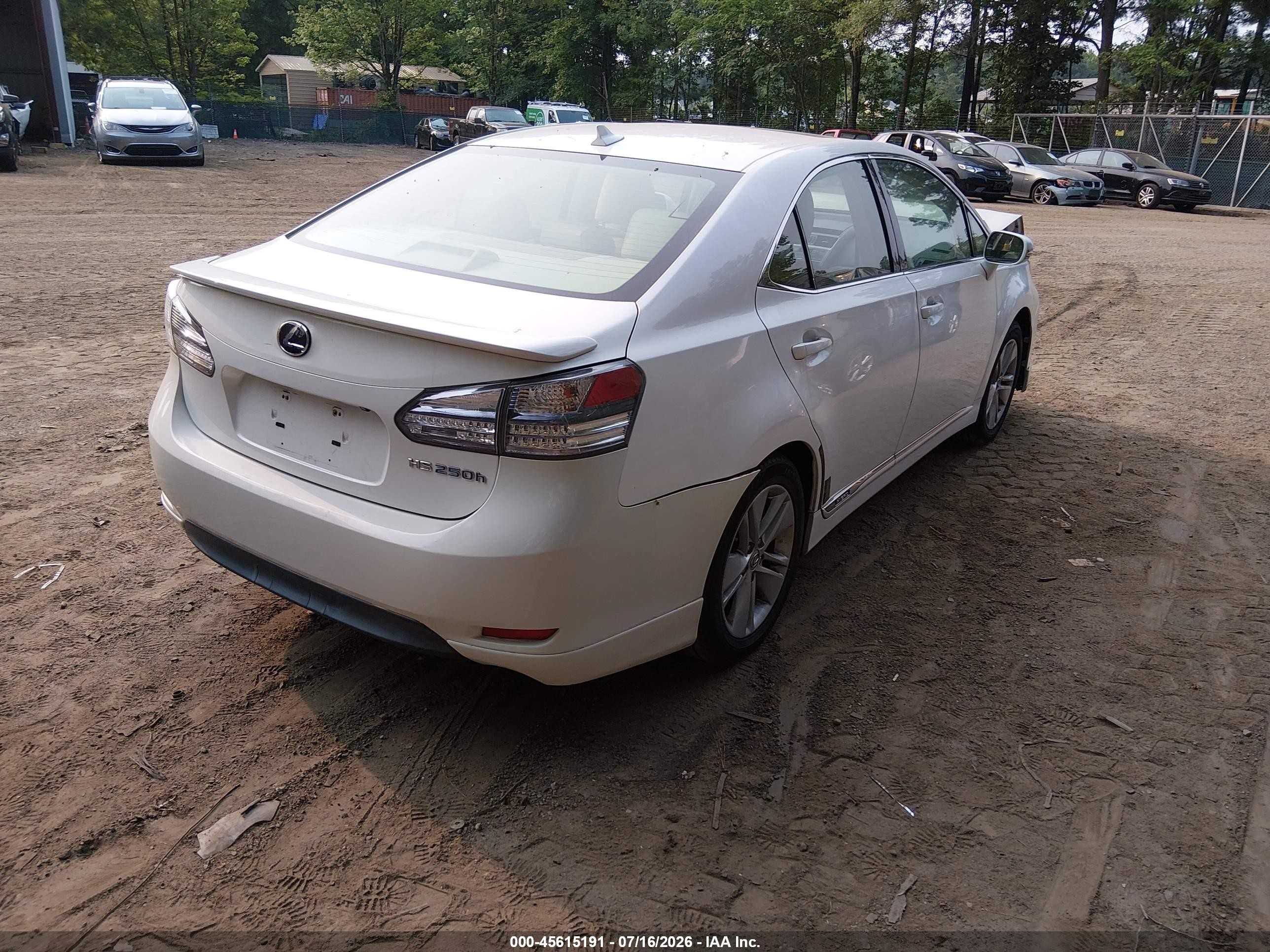 2011 Lexus Hs 250h White vin: JTHBB1BA4B2043969