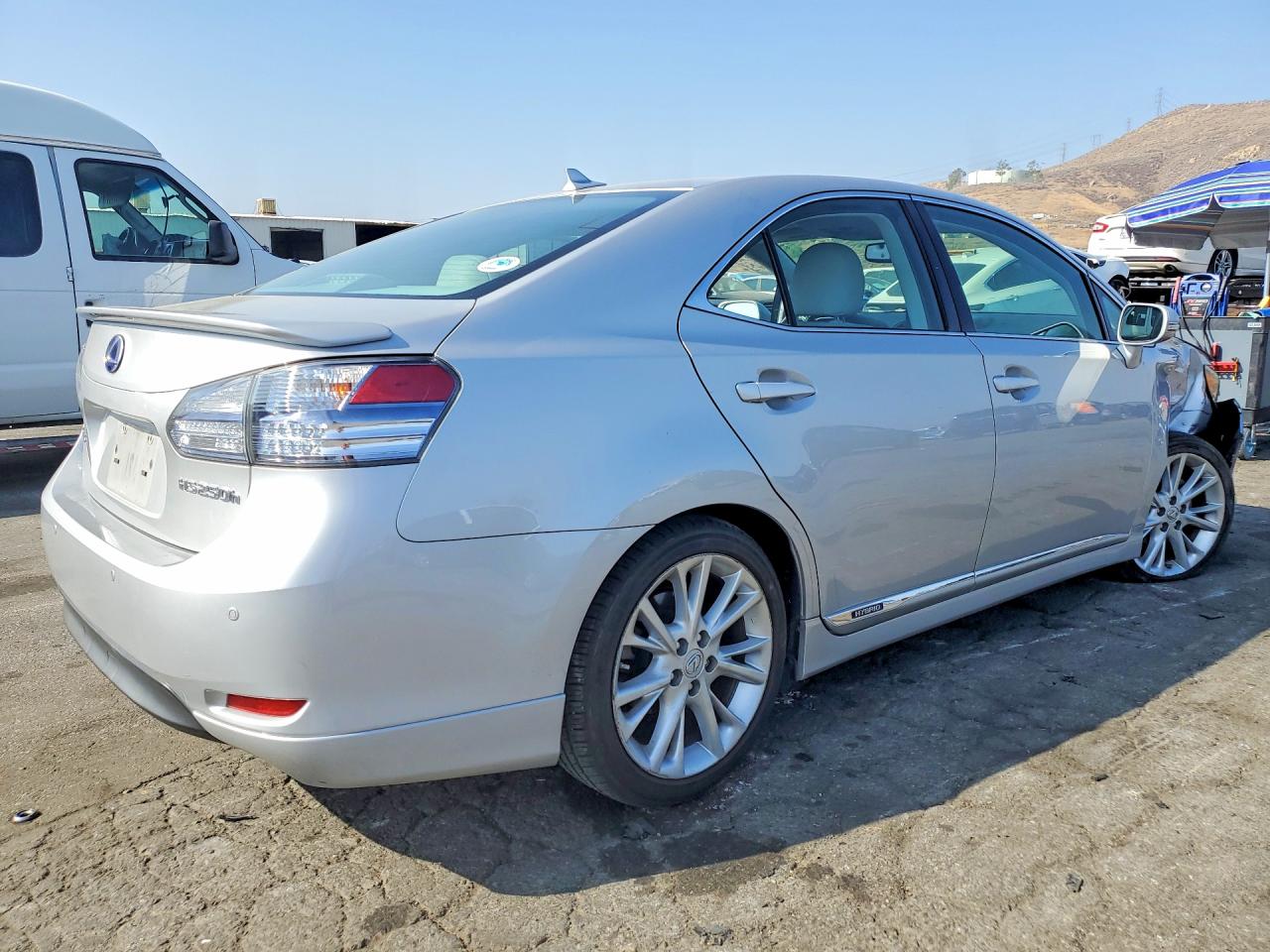 2010 Lexus Hs 250h Silver vin: JTHBB1BA5A2003852