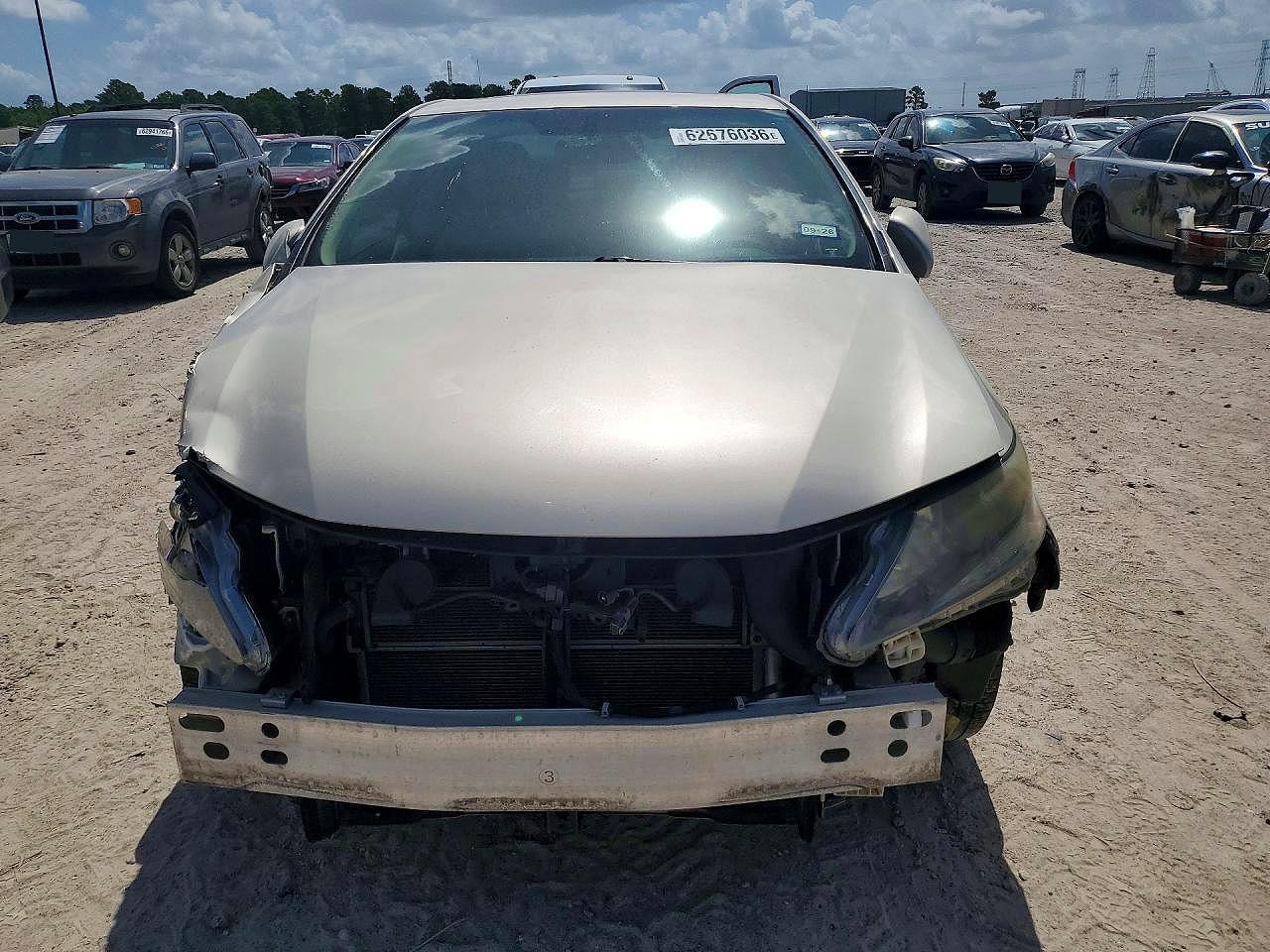 2011 Lexus Hs 250h Gold vin: JTHBB1BA5B2046718