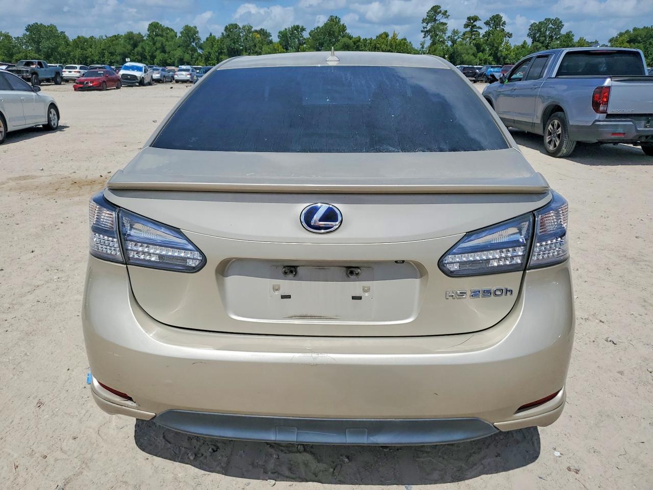 2011 Lexus Hs 250h Gold vin: JTHBB1BA5B2046718