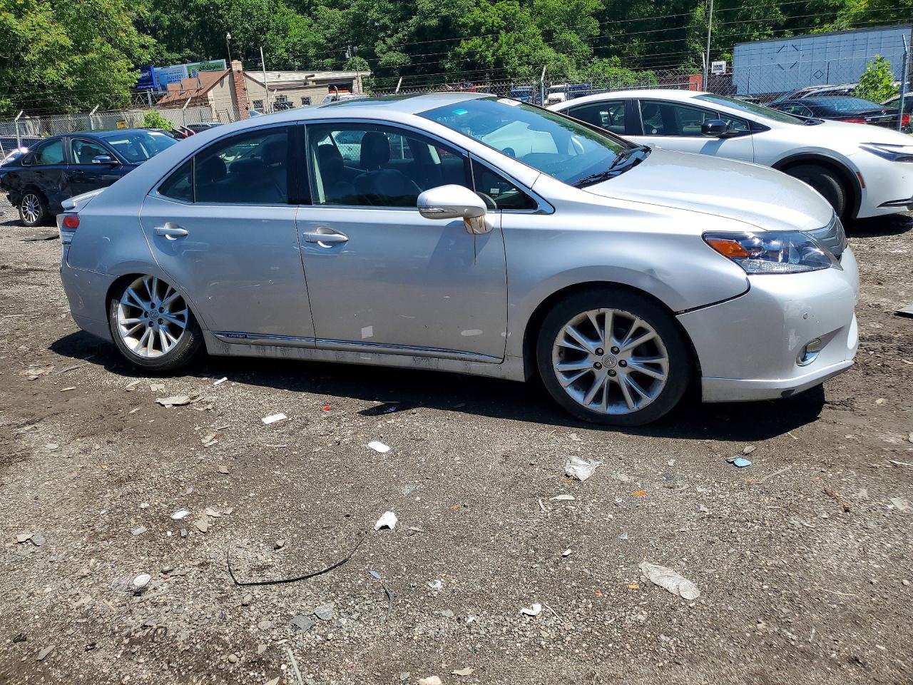 2010 Lexus Hs 250h Silver vin: JTHBB1BA6A2003455