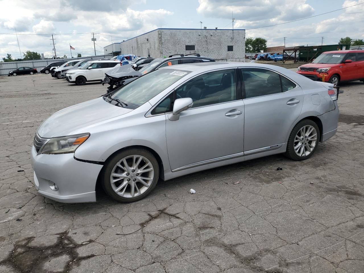 2010 Lexus Hs 250h Серебряный vin: JTHBB1BA6A2005092 Damage: Front Bumper/Cover, Broken, Replacement Required