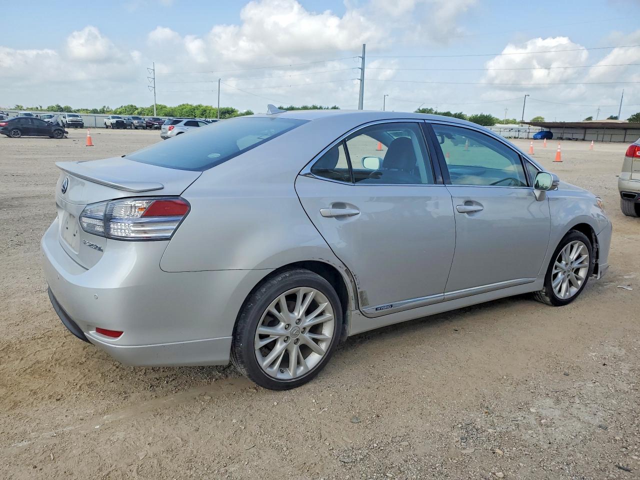 2010 Lexus Hs 250h Silver vin: JTHBB1BA6A2034110