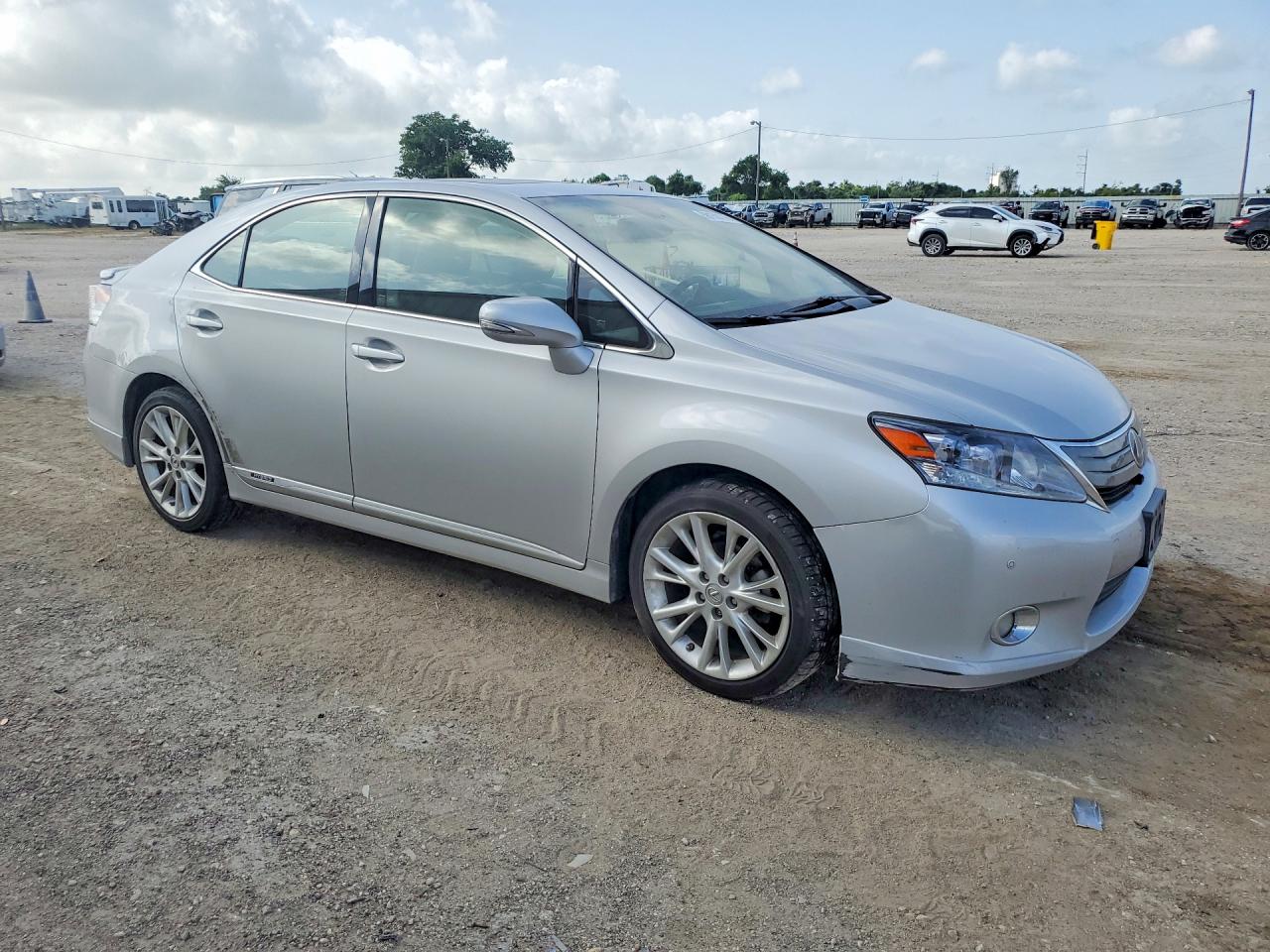 2010 Lexus Hs 250h Silver vin: JTHBB1BA6A2034110