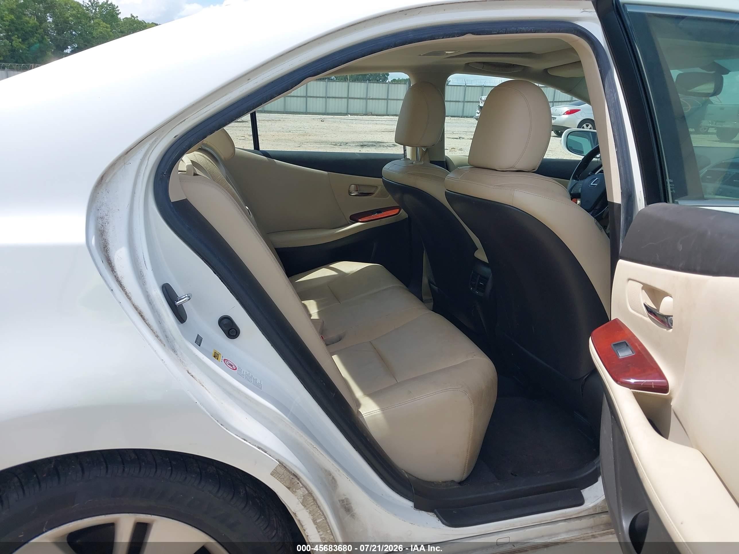 2010 Lexus Hs 250h   White vin: JTHBB1BA7A2023021