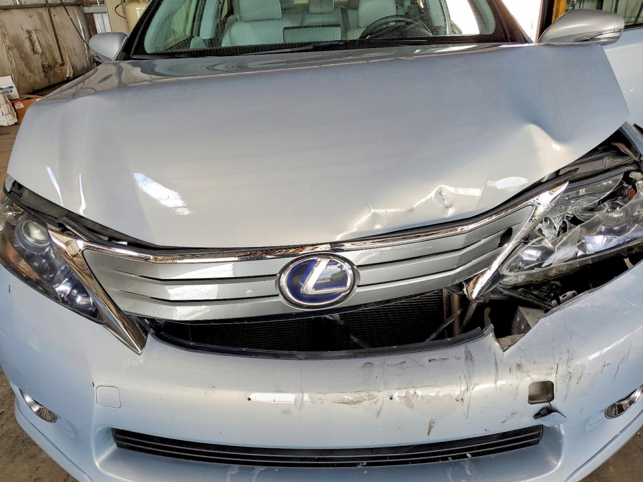 2010 Lexus Hs 250h Silver vin: JTHBB1BA8A2002677