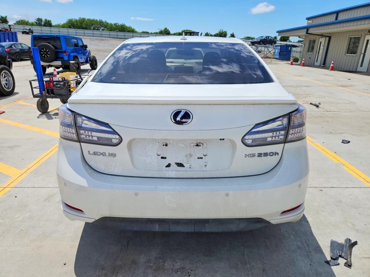 2010 Lexus Hs 250h White vin: JTHBB1BA8A2013274