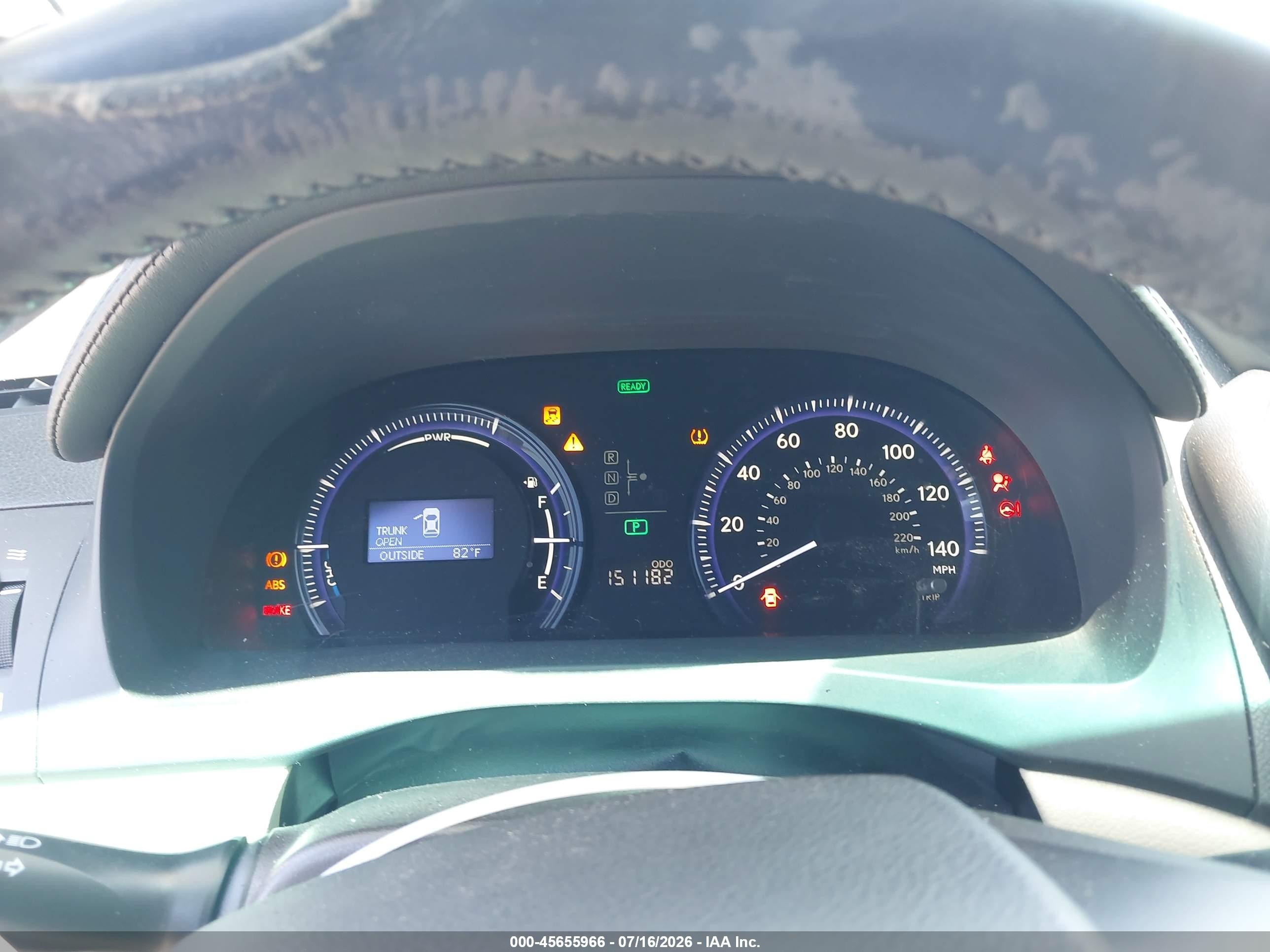 2010 Lexus Hs 250h   White vin: JTHBB1BAXA2016144