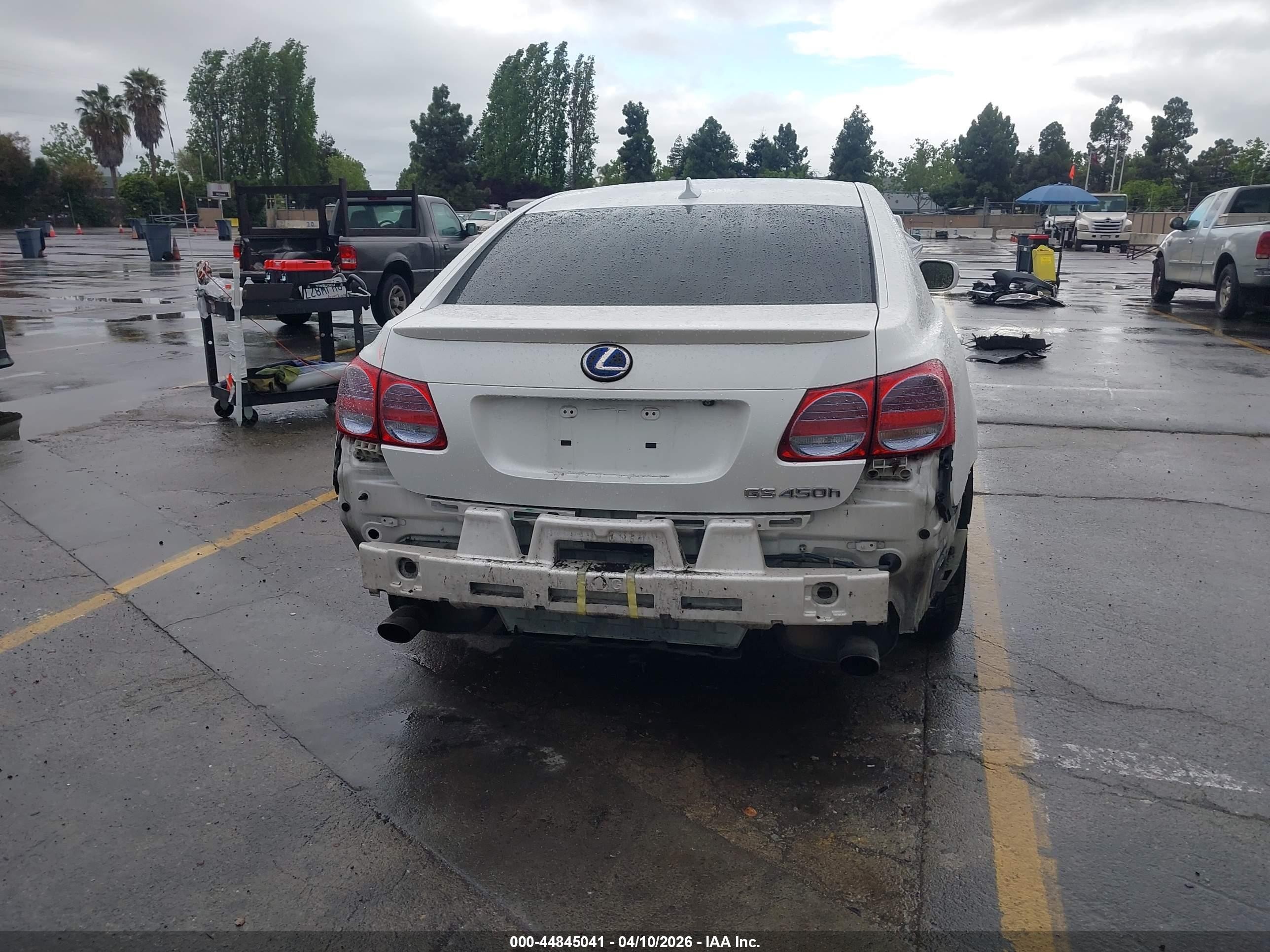 2011 Lexus Gs 450h   White vin: JTHBC1KS1B5023943