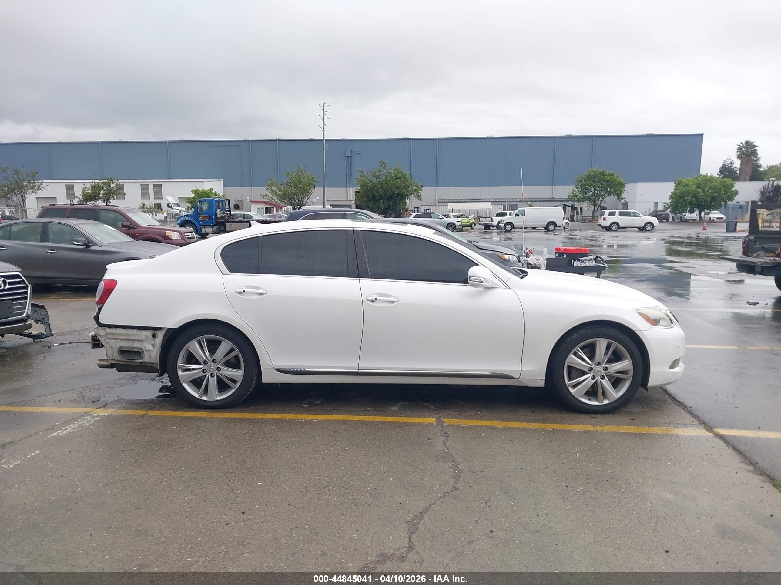 2011 Lexus Gs 450h   White vin: JTHBC1KS1B5023943