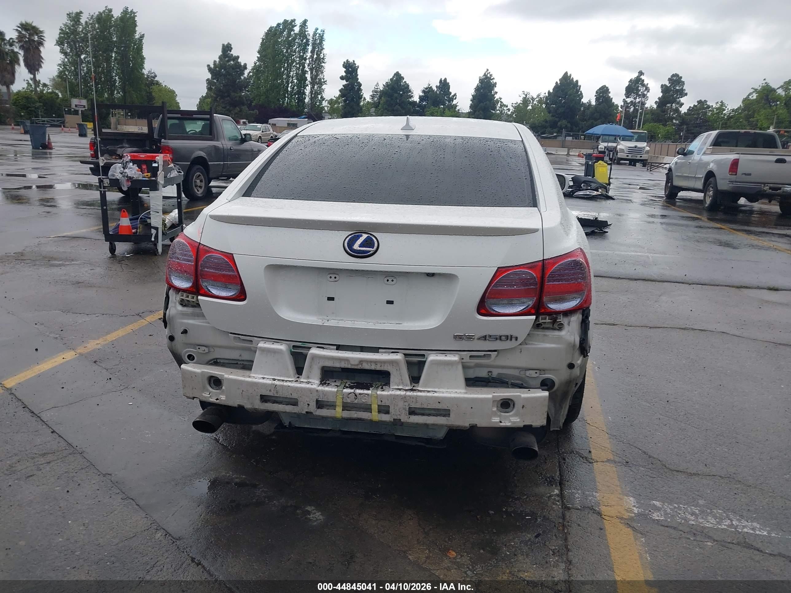 2011 Lexus Gs 450h   White vin: JTHBC1KS1B5023943
