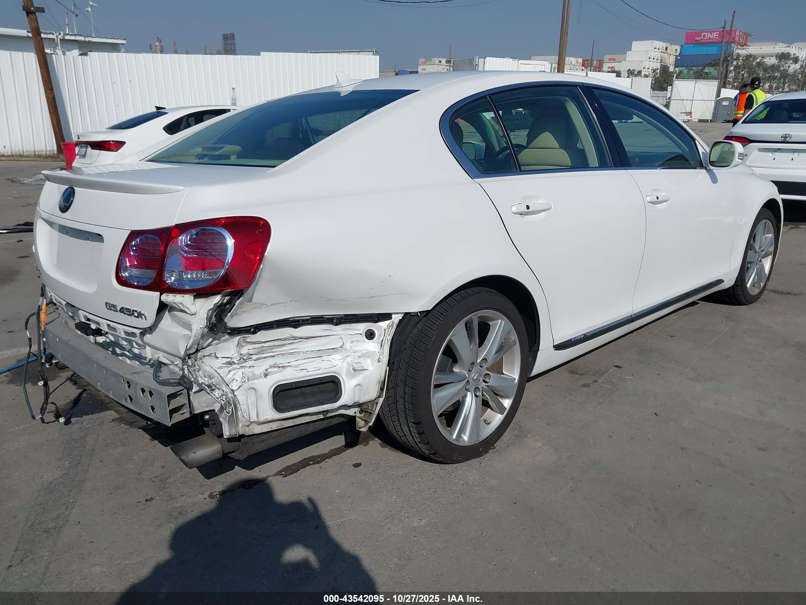 2010 Lexus Gs 450h   White vin: JTHBC1KS4A5021098