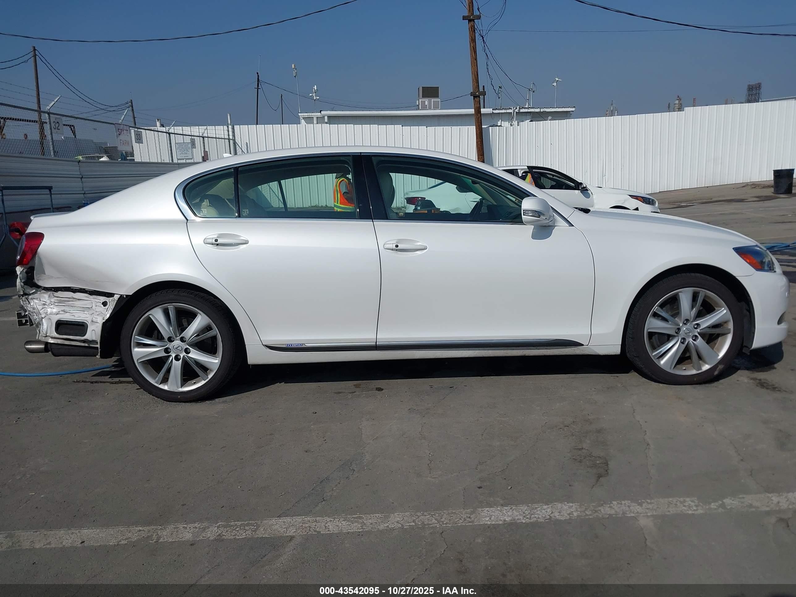 2010 Lexus Gs 450h   White vin: JTHBC1KS4A5021098