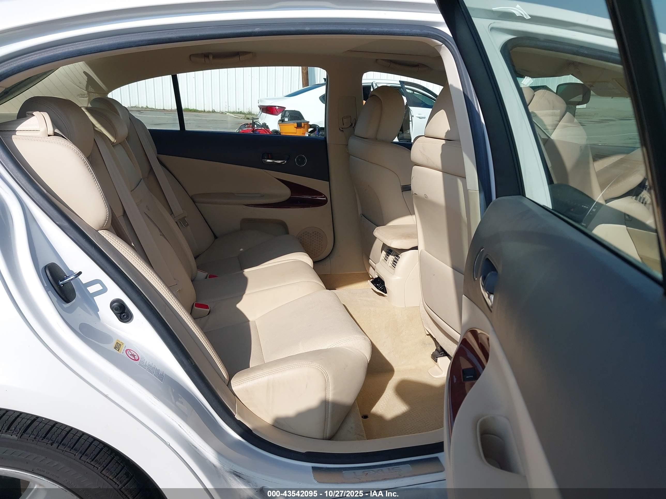 2010 Lexus Gs 450h   White vin: JTHBC1KS4A5021098