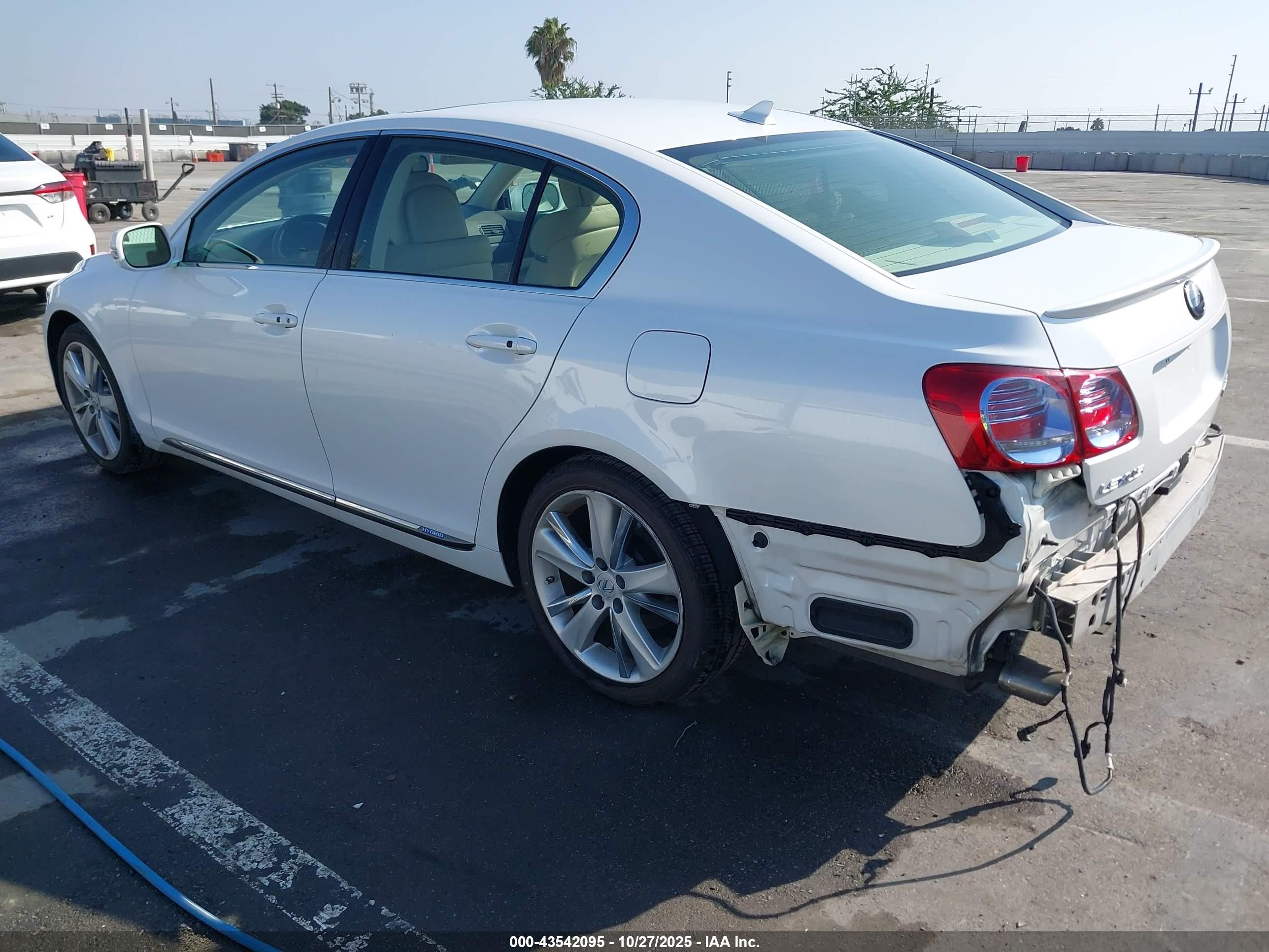 2010 Lexus Gs 450h   White vin: JTHBC1KS4A5021098