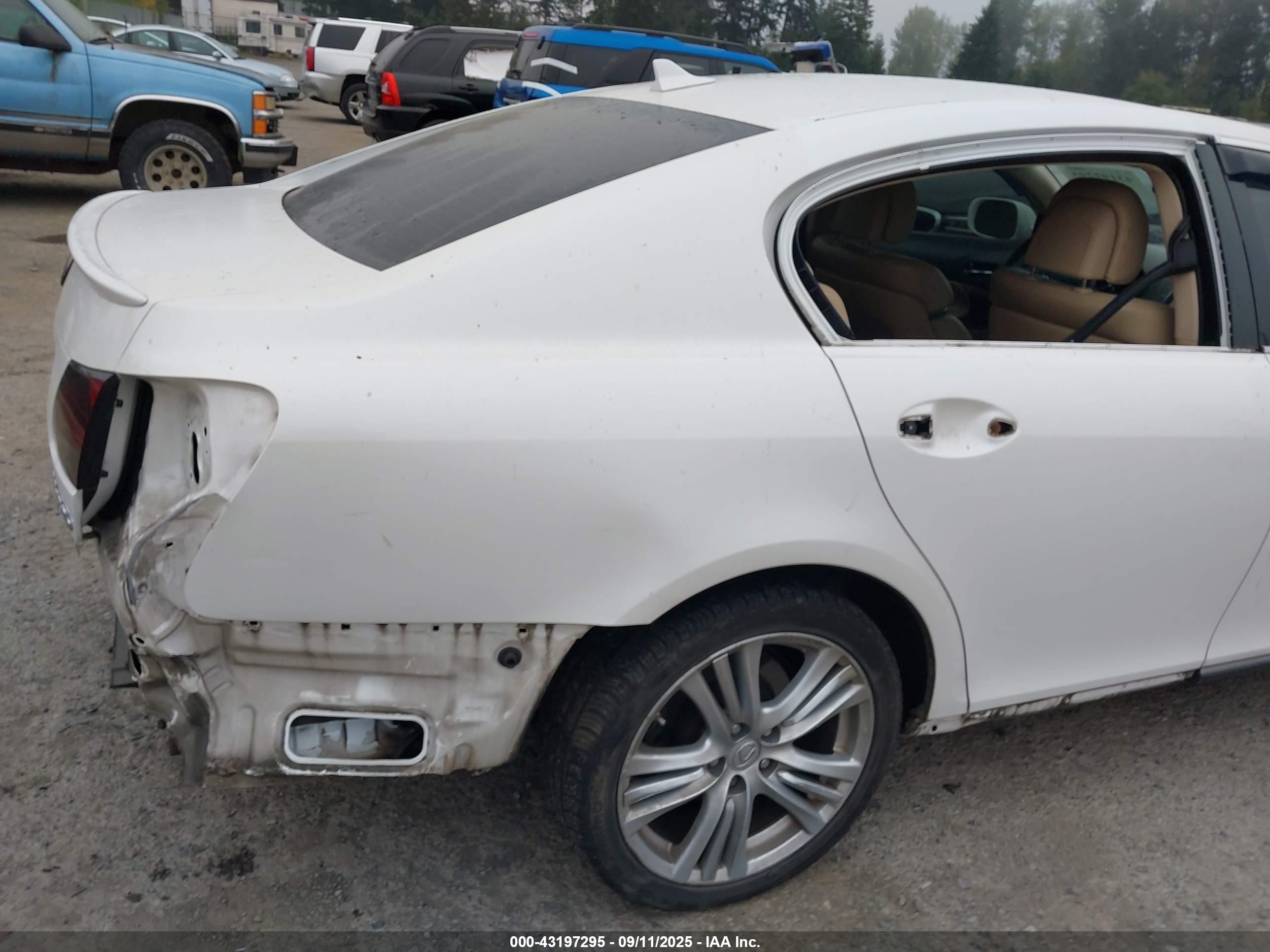 2008 Lexus Gs 450h   White vin: JTHBC96S085012787