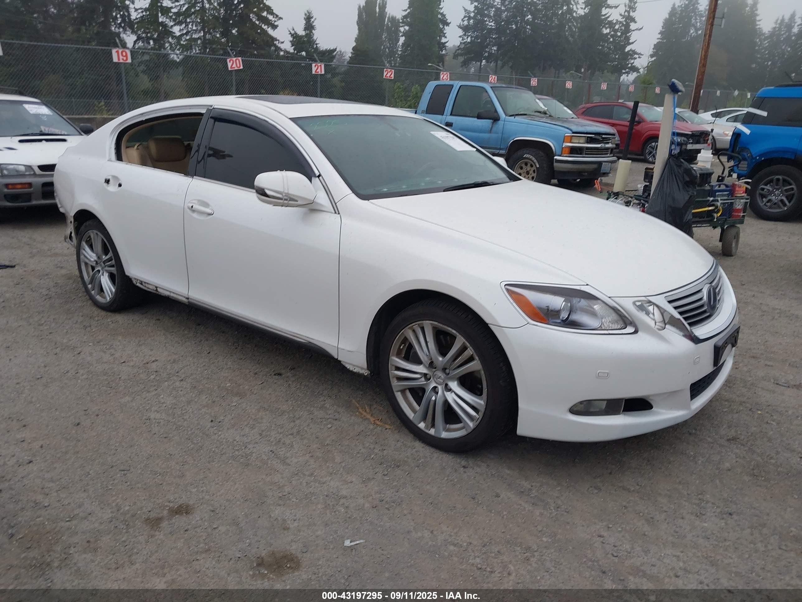 2008 Lexus Gs 450h   White vin: JTHBC96S085012787