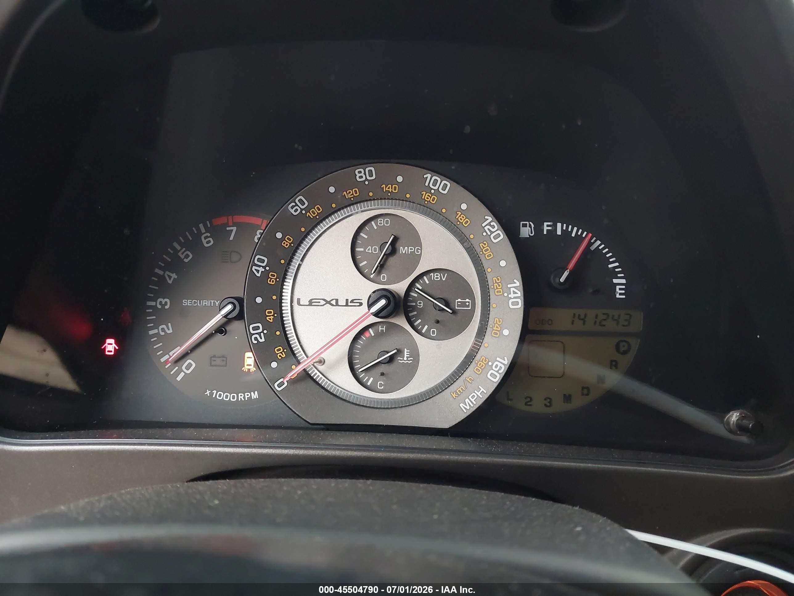 2001 Lexus Is 300   White vin: JTHBD182010007183