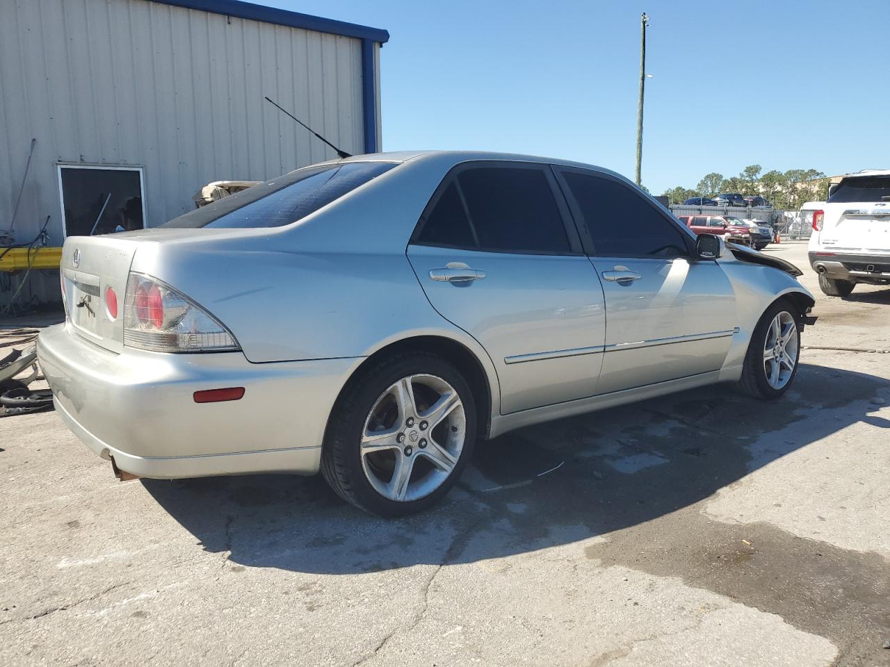 2001 Lexus Is 300 Silver vin: JTHBD182010008768