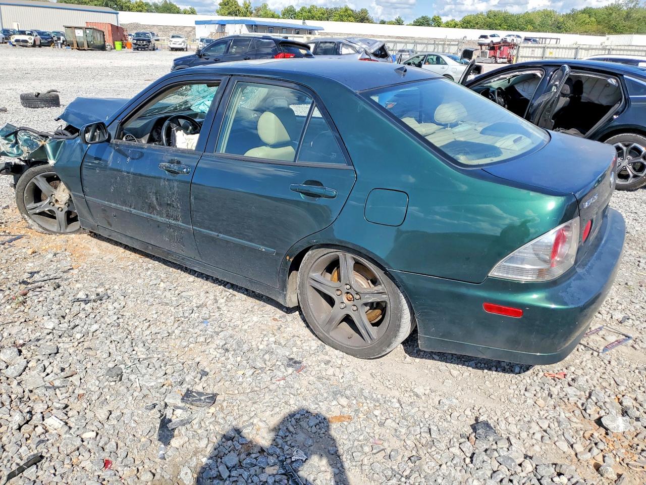 2001 Lexus Is 300 Green vin: JTHBD182010009418